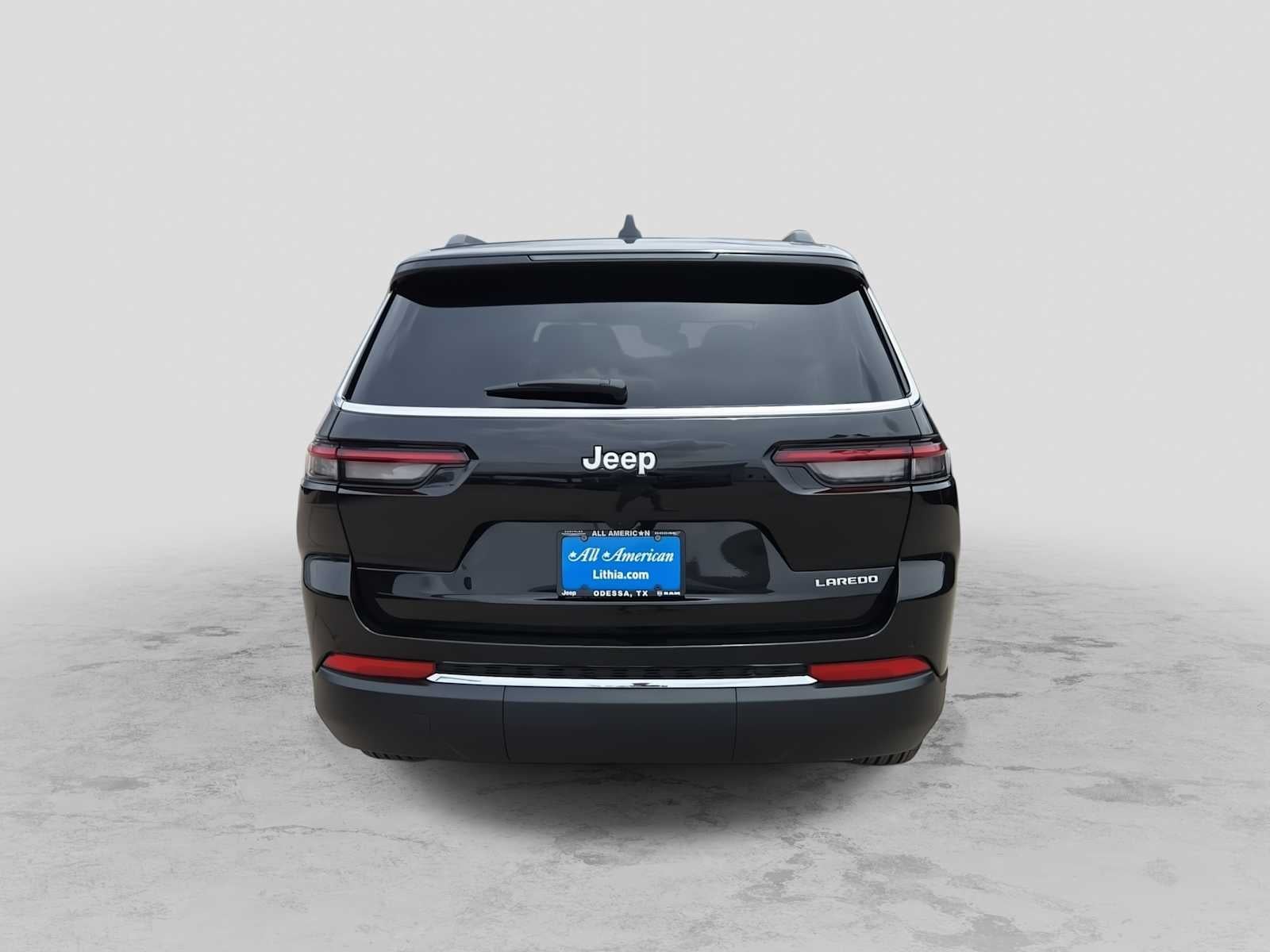 2026 Jeep Grand Cherokee L GRAND CHEROKEE L LAREDO X 4X2