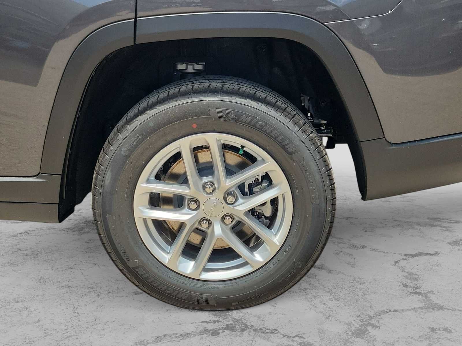 2026 Jeep Grand Cherokee L GRAND CHEROKEE L LAREDO X 4X2