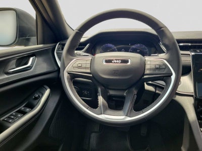 2026 Jeep Grand Cherokee L GRAND CHEROKEE L LAREDO X 4X2