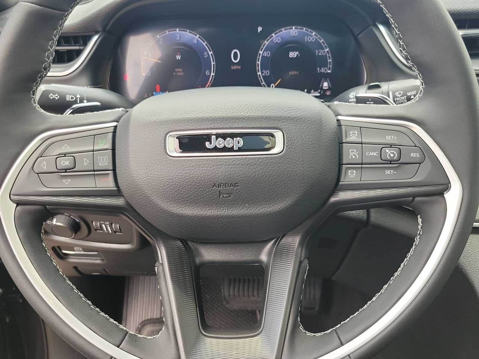 2026 Jeep Grand Cherokee L GRAND CHEROKEE L LAREDO X 4X2