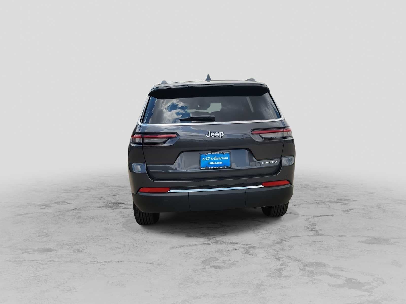 2026 Jeep Grand Cherokee L GRAND CHEROKEE L LAREDO X 4X2