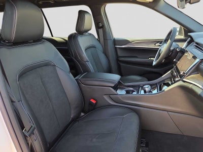 2026 Jeep Grand Cherokee L GRAND CHEROKEE L LAREDO ALTITUDE 4X2