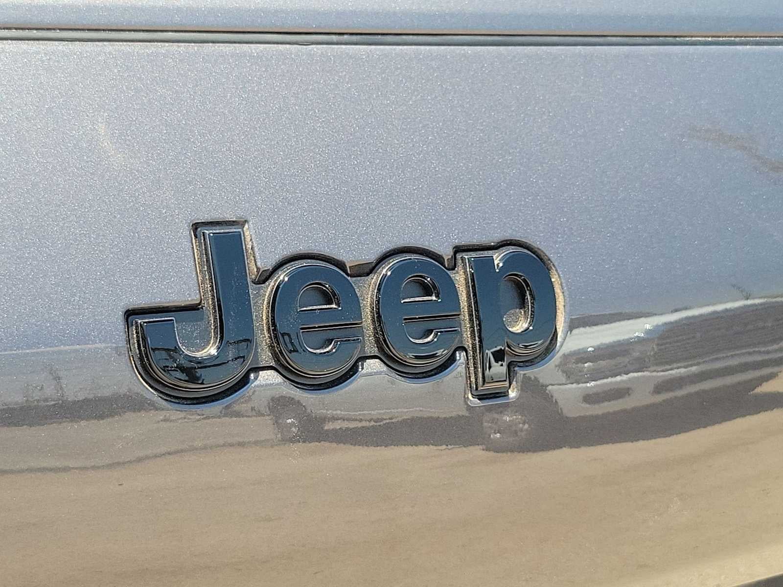 2026 Jeep Grand Cherokee L GRAND CHEROKEE L LAREDO ALTITUDE 4X2