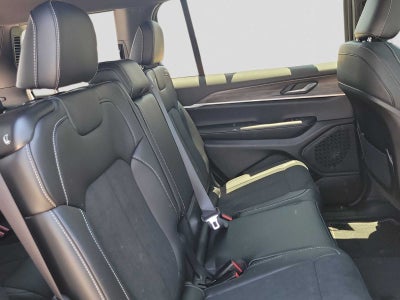 2026 Jeep Grand Cherokee L GRAND CHEROKEE L LAREDO ALTITUDE 4X2