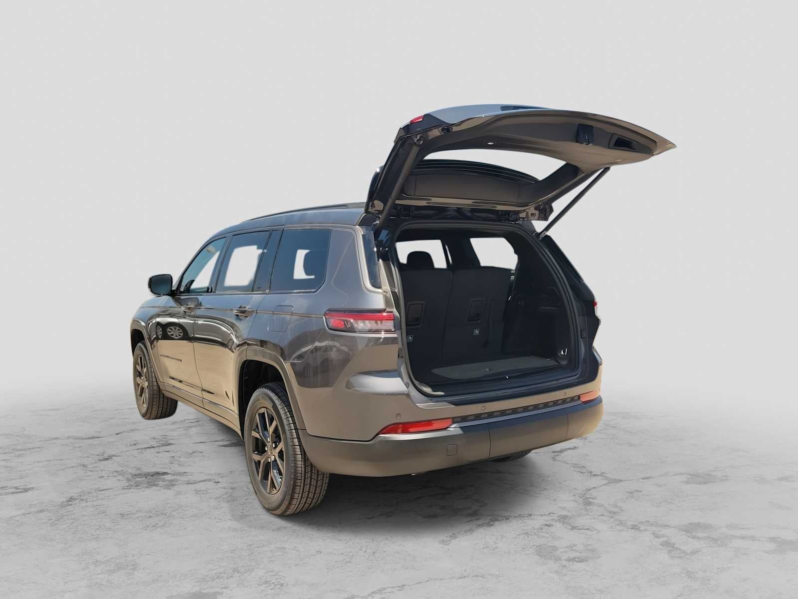 2026 Jeep Grand Cherokee L GRAND CHEROKEE L LAREDO ALTITUDE 4X2
