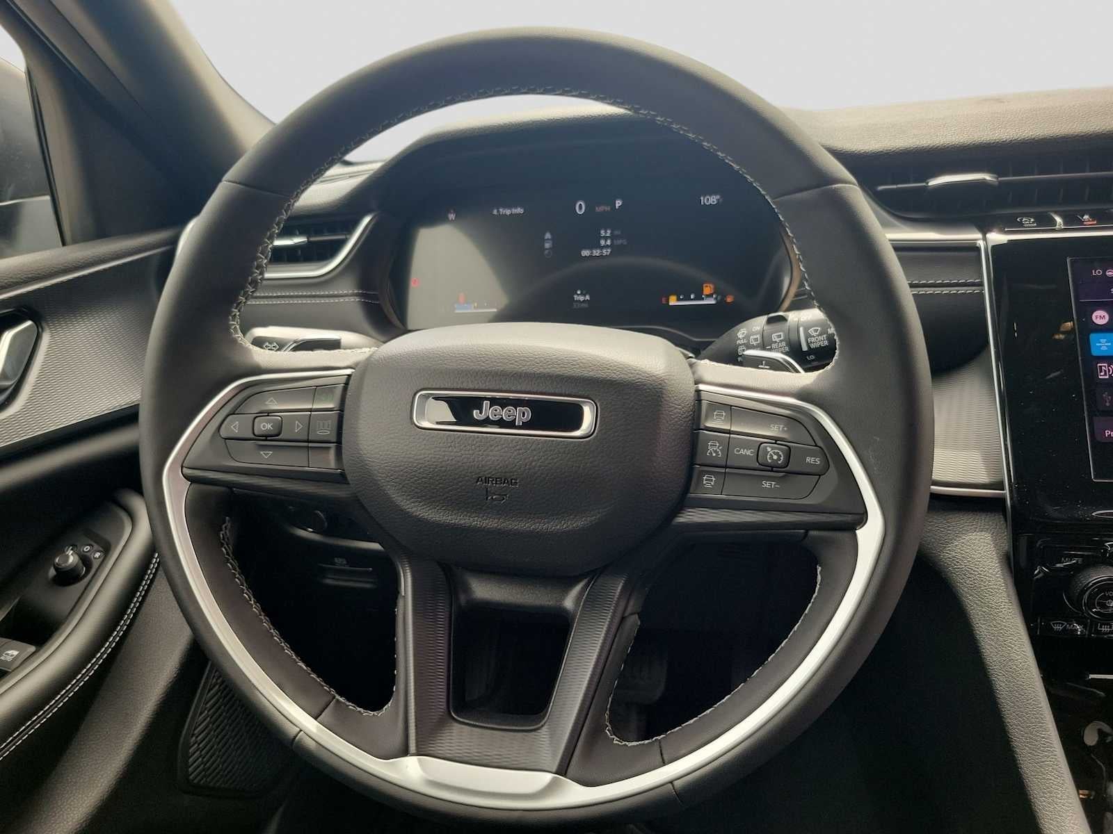 2026 Jeep Grand Cherokee L GRAND CHEROKEE L LAREDO X 4X4
