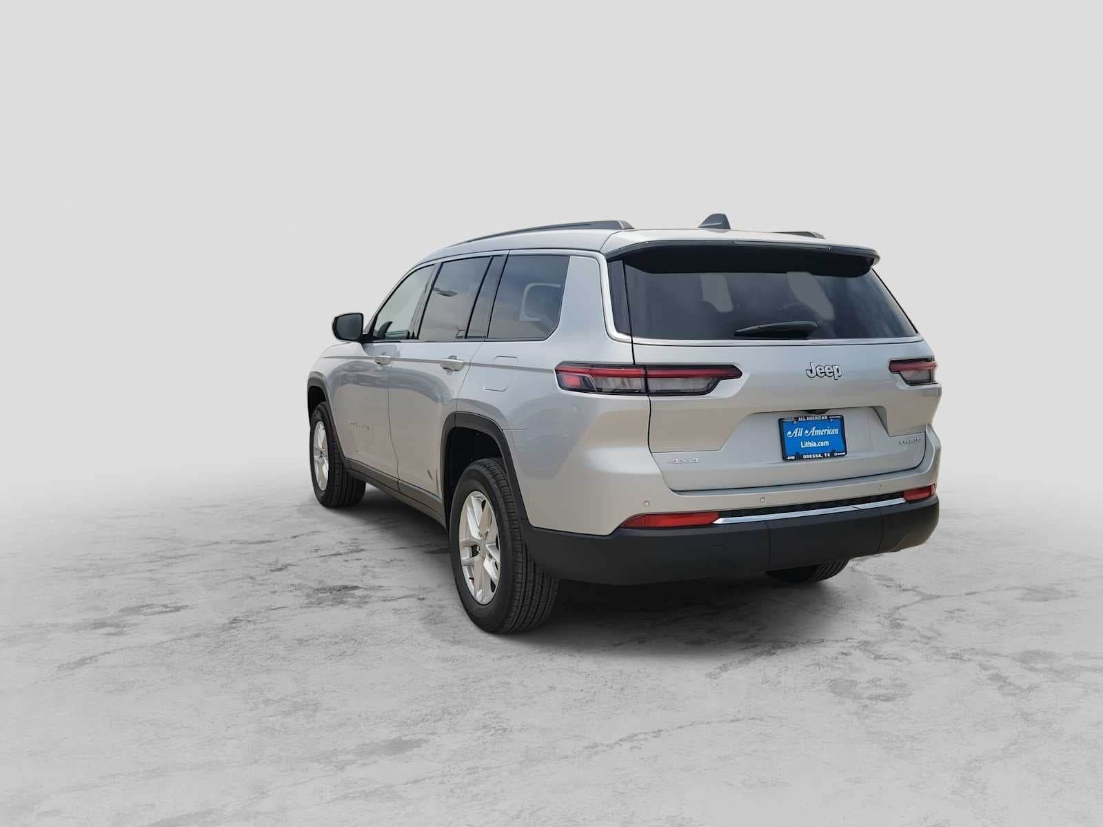 2026 Jeep Grand Cherokee L GRAND CHEROKEE L LAREDO X 4X4