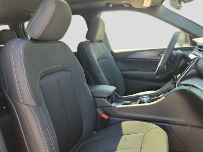 2026 Jeep Grand Cherokee L GRAND CHEROKEE L LAREDO X 4X4