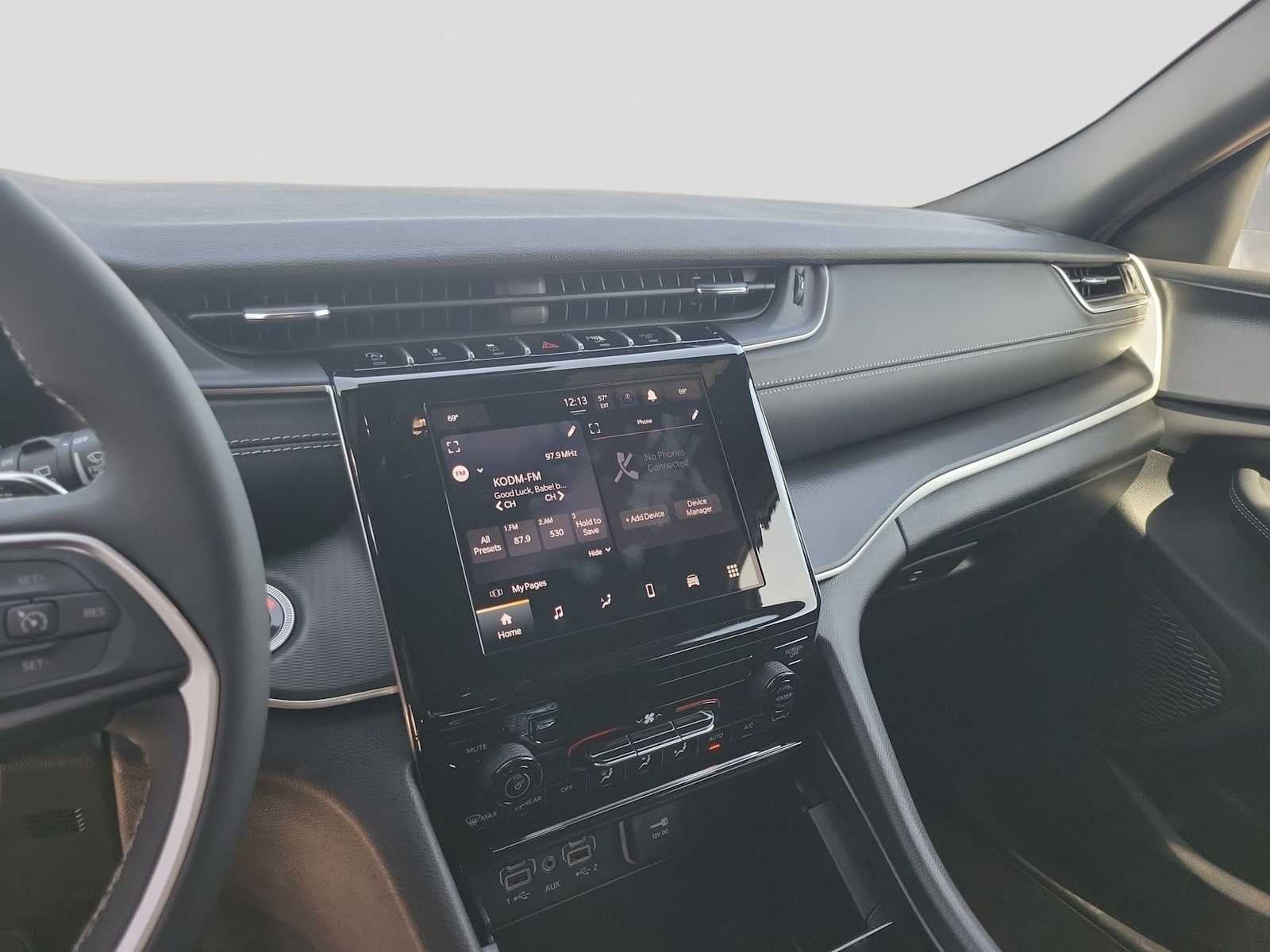 2025 Jeep Grand Cherokee L GRAND CHEROKEE L LAREDO 4X4