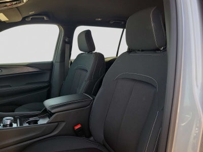 2025 Jeep Grand Cherokee L GRAND CHEROKEE L LAREDO 4X4