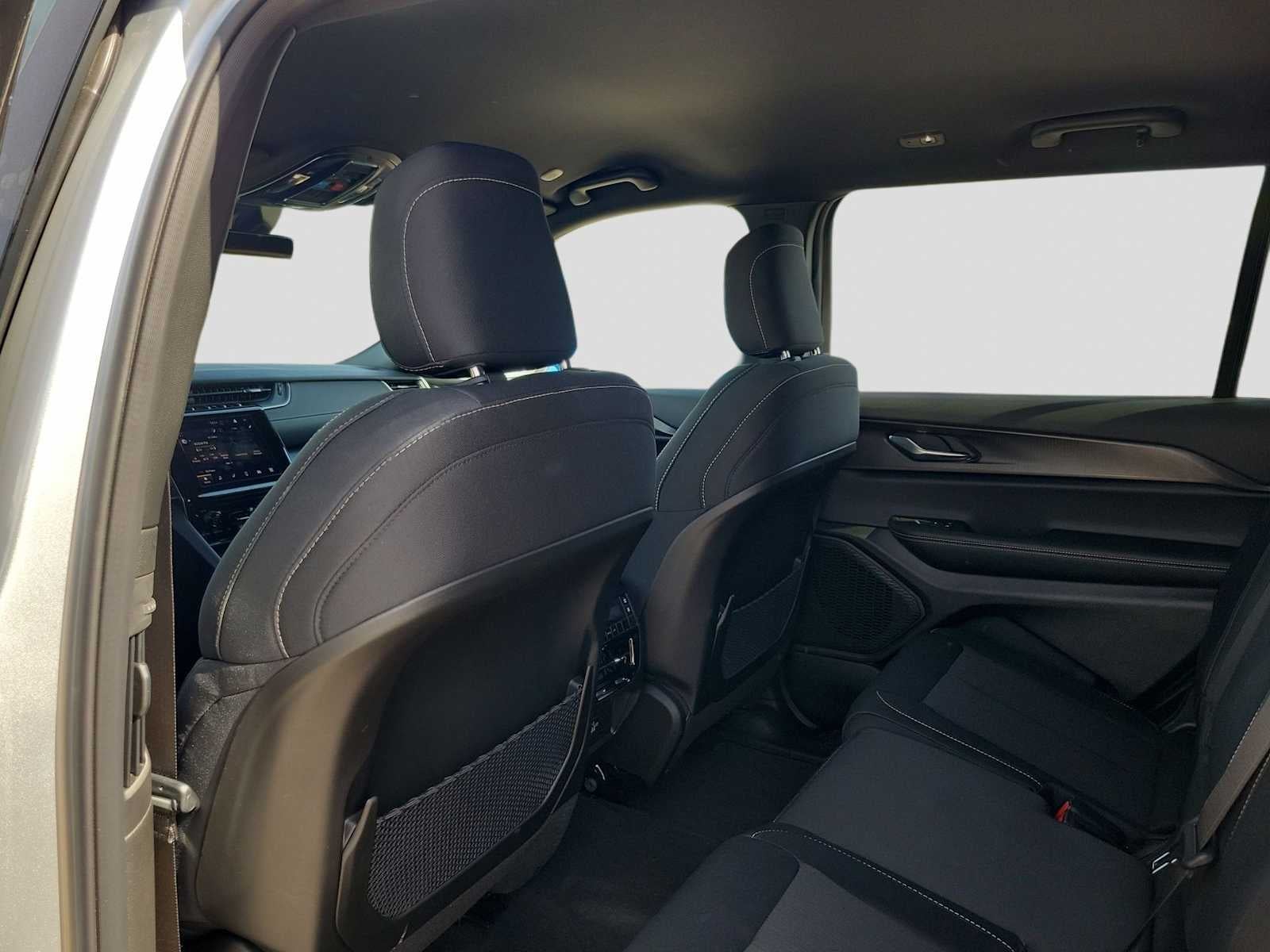 2025 Jeep Grand Cherokee L GRAND CHEROKEE L LAREDO 4X4