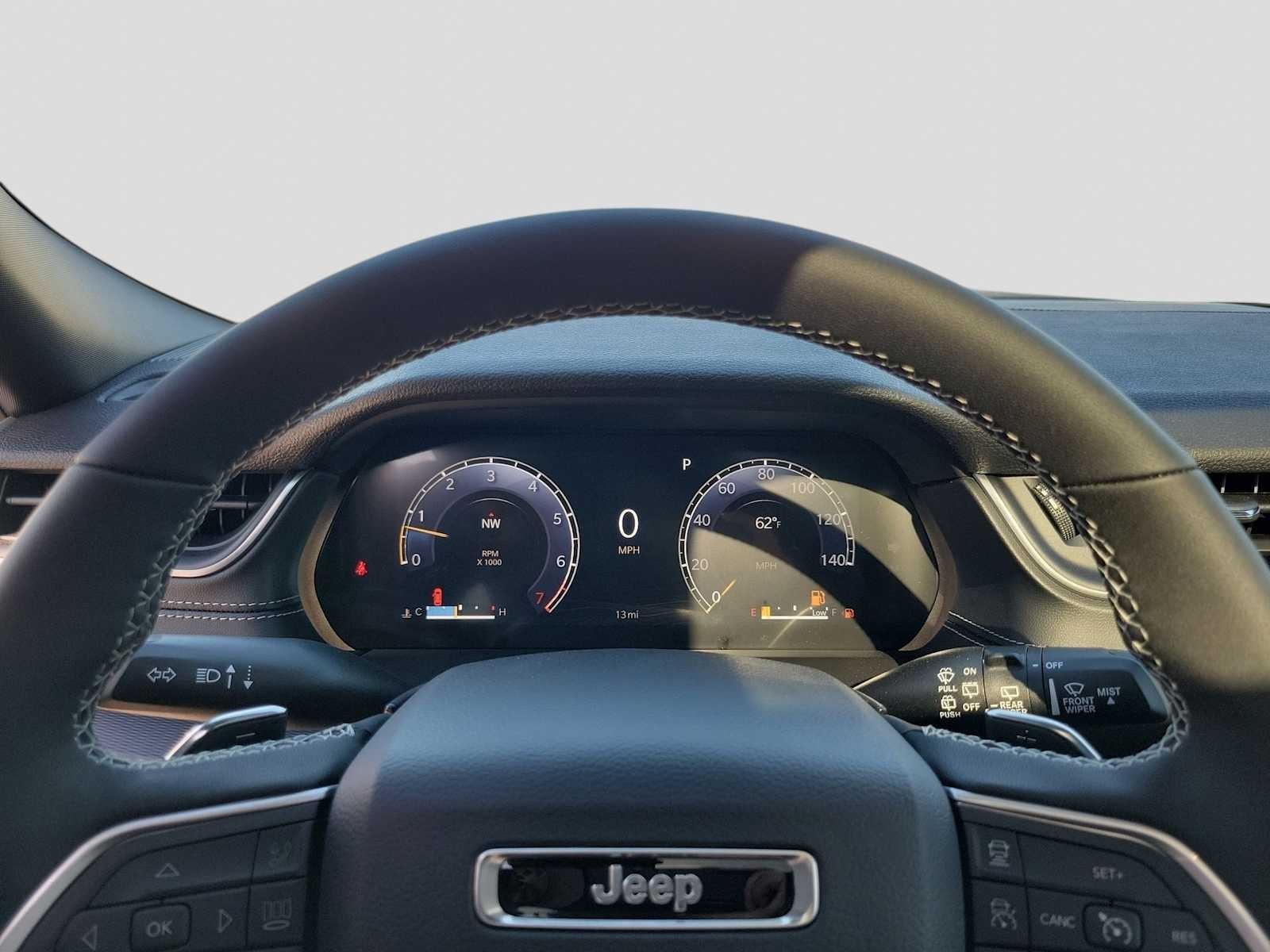 2026 Jeep Grand Cherokee GRAND CHEROKEE L LAREDO X 4X4