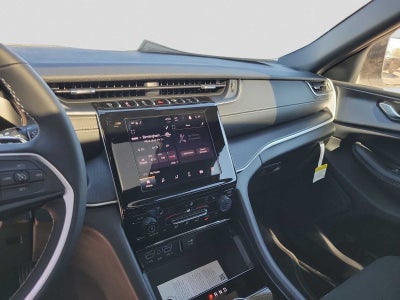 2026 Jeep Grand Cherokee GRAND CHEROKEE L LAREDO X 4X4