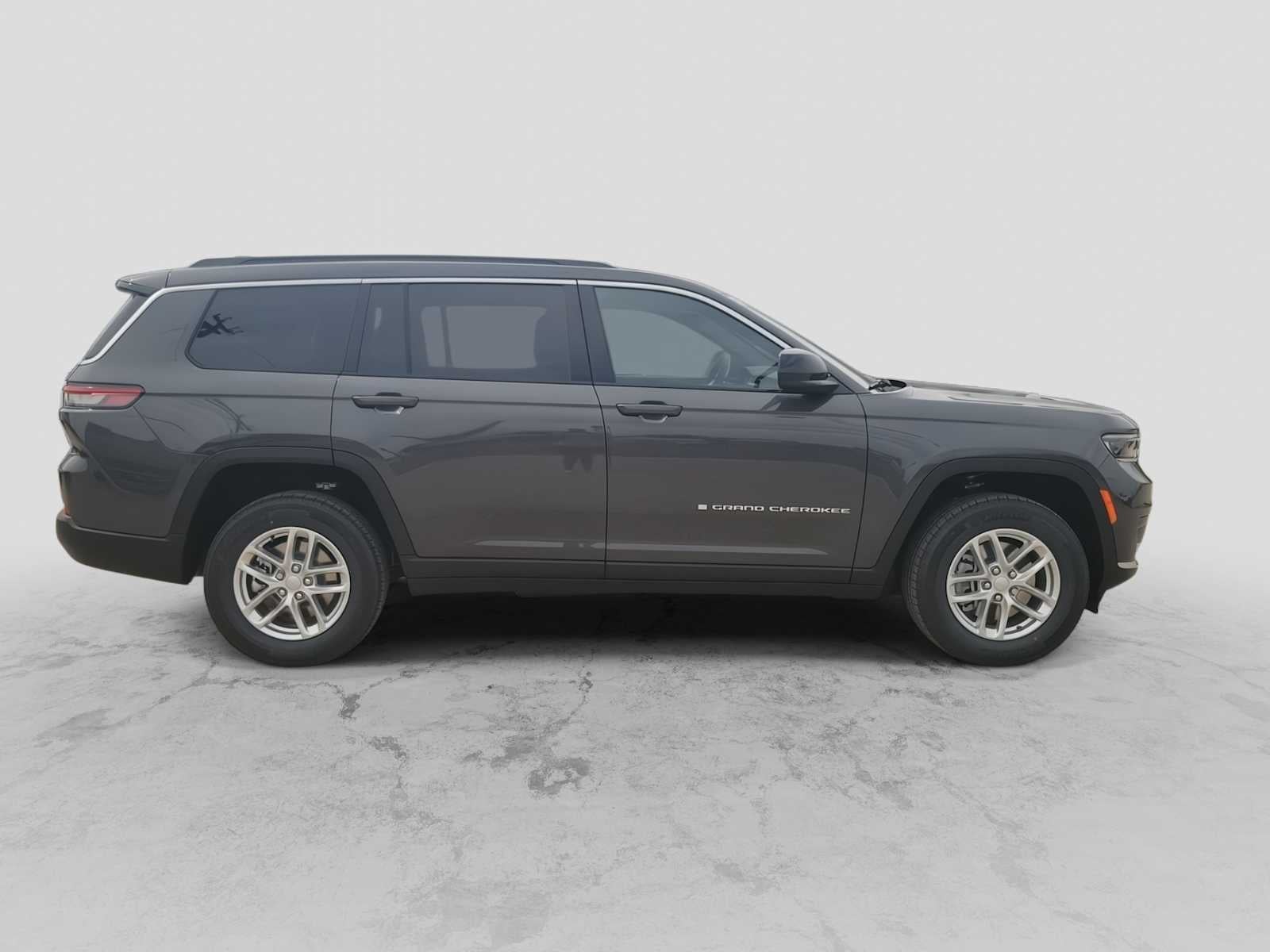 2026 Jeep Grand Cherokee L GRAND CHEROKEE L LAREDO X 4X4
