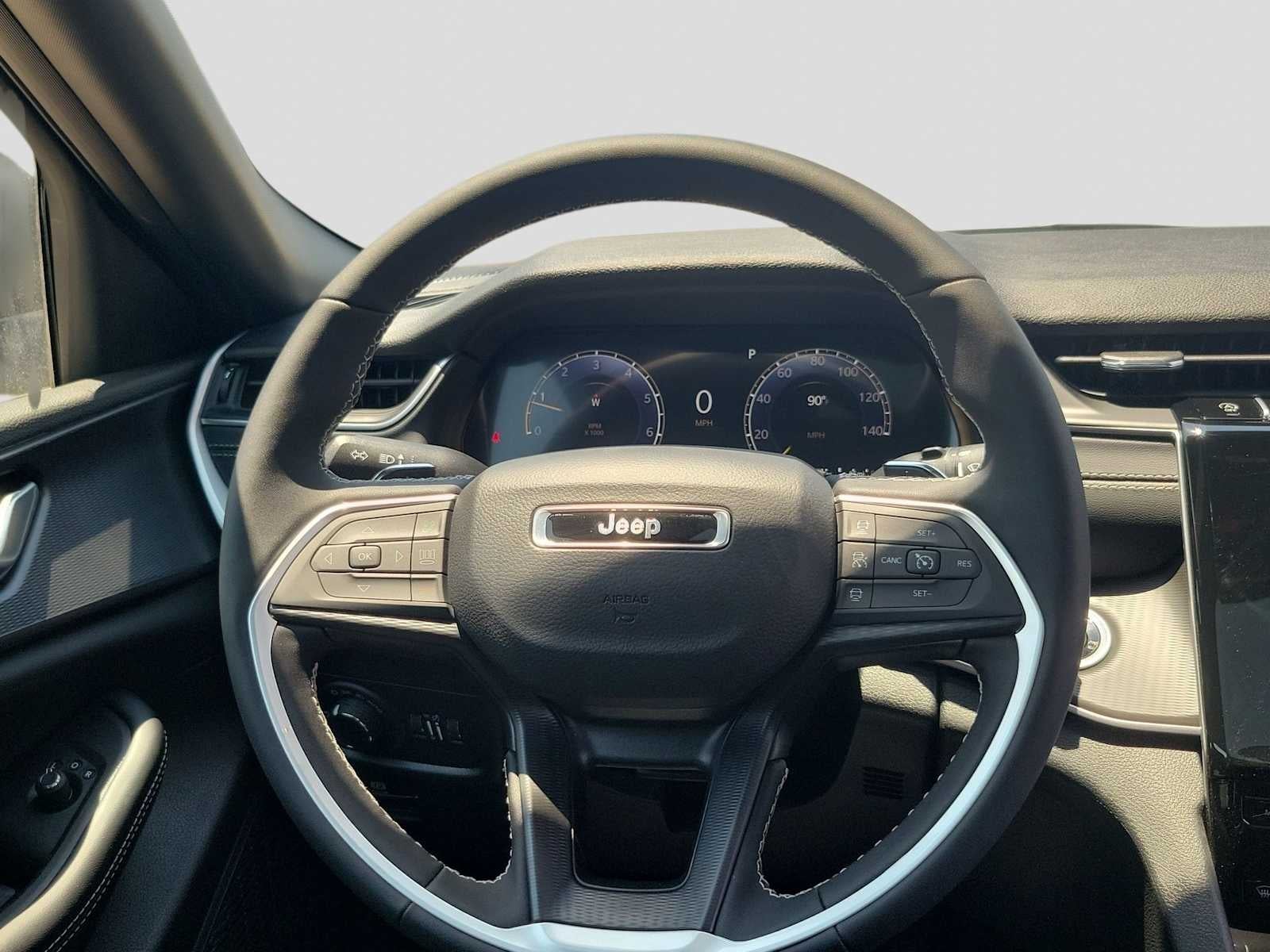 2026 Jeep Grand Cherokee L GRAND CHEROKEE L LAREDO X 4X4
