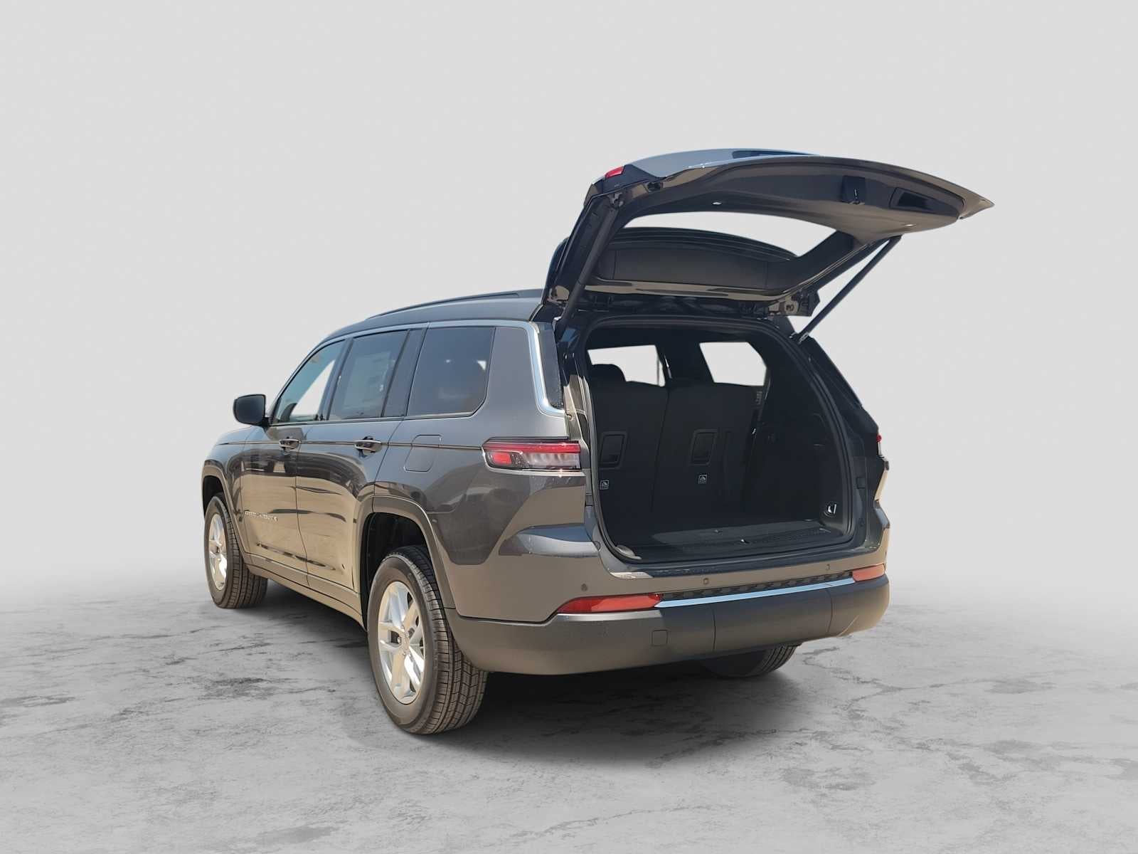 2026 Jeep Grand Cherokee L GRAND CHEROKEE L LAREDO X 4X4
