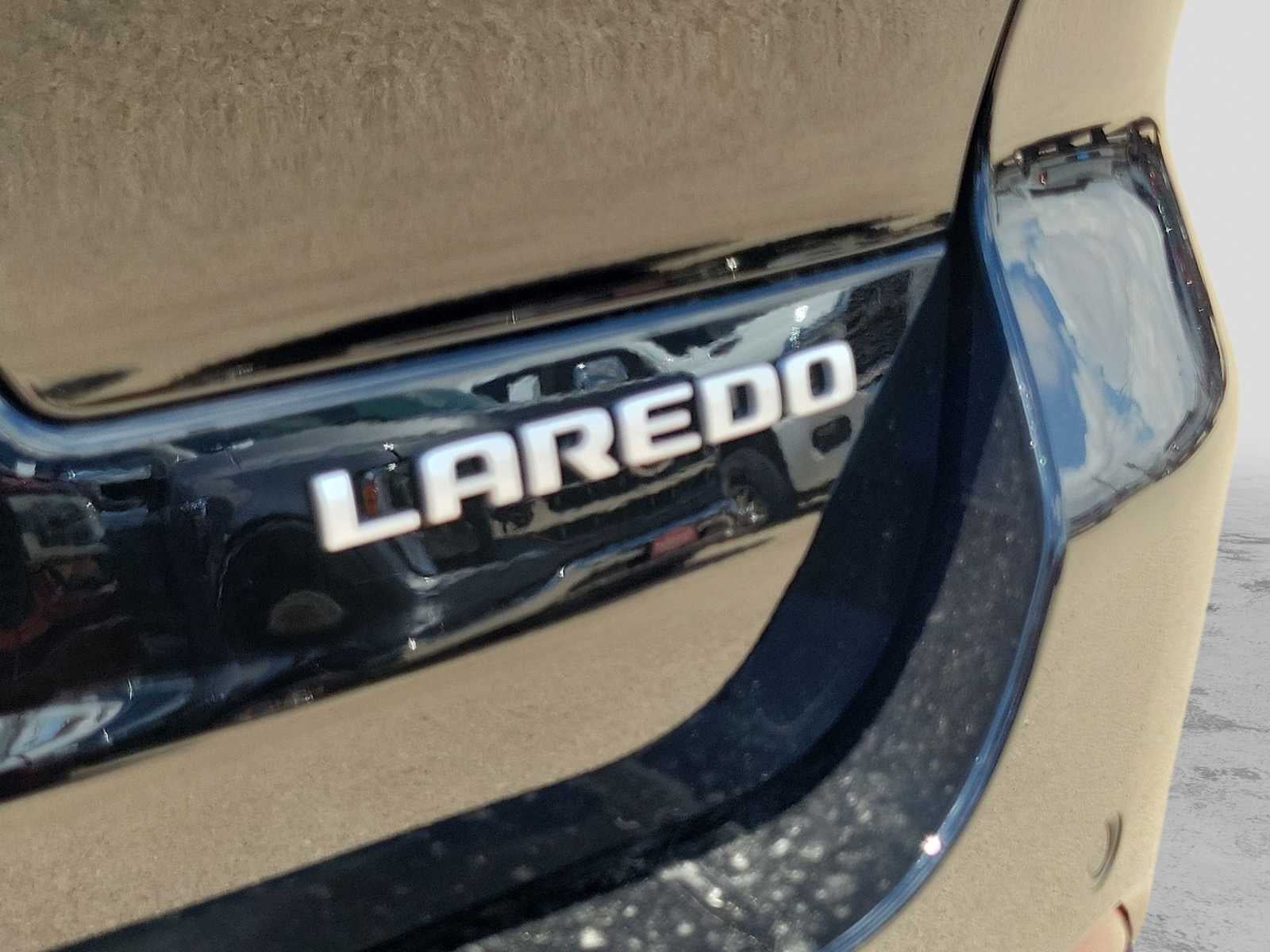 2026 Jeep Grand Cherokee L GRAND CHEROKEE L LAREDO X 4X4