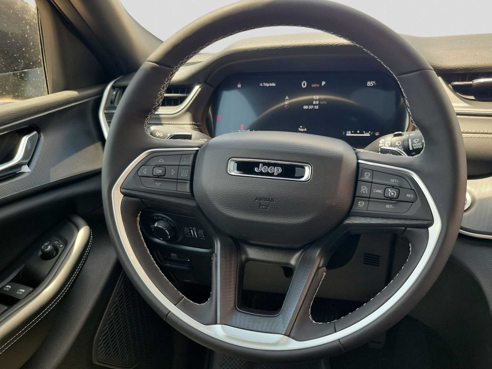2026 Jeep Grand Cherokee L GRAND CHEROKEE L LAREDO X 4X4