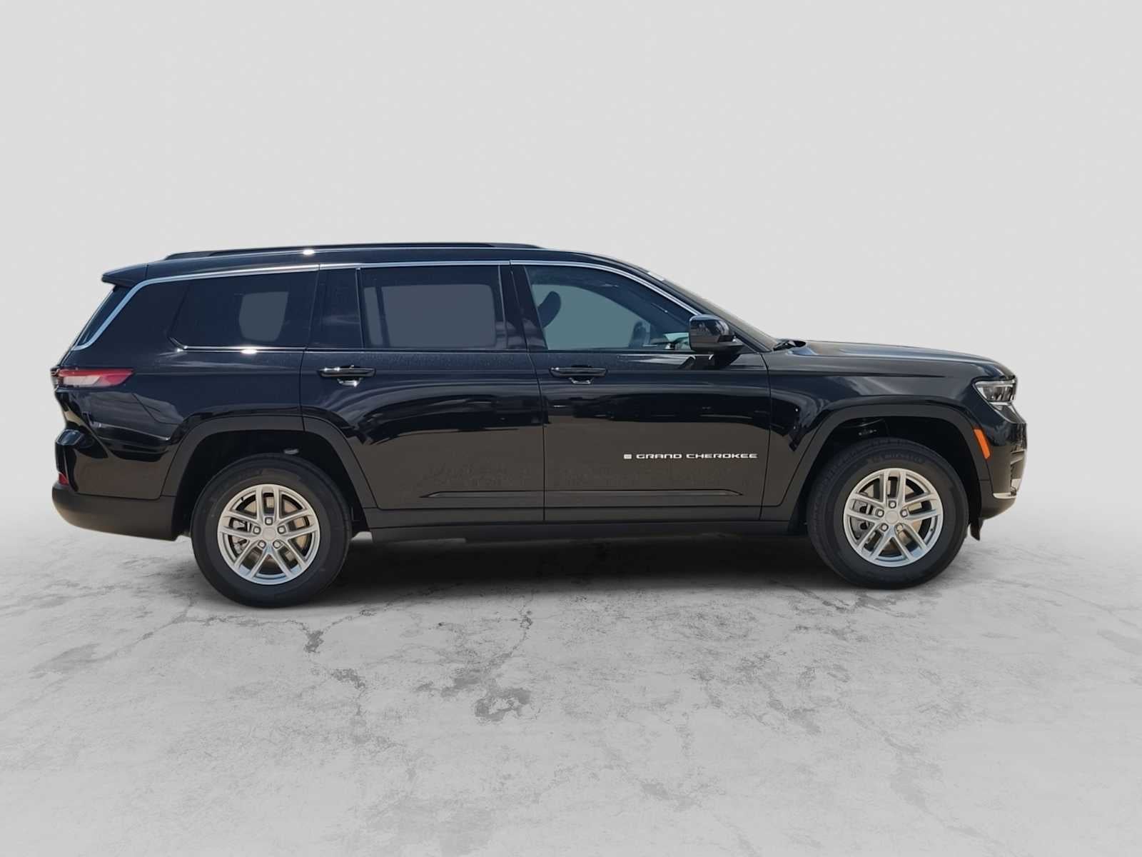 2026 Jeep Grand Cherokee L GRAND CHEROKEE L LAREDO X 4X4