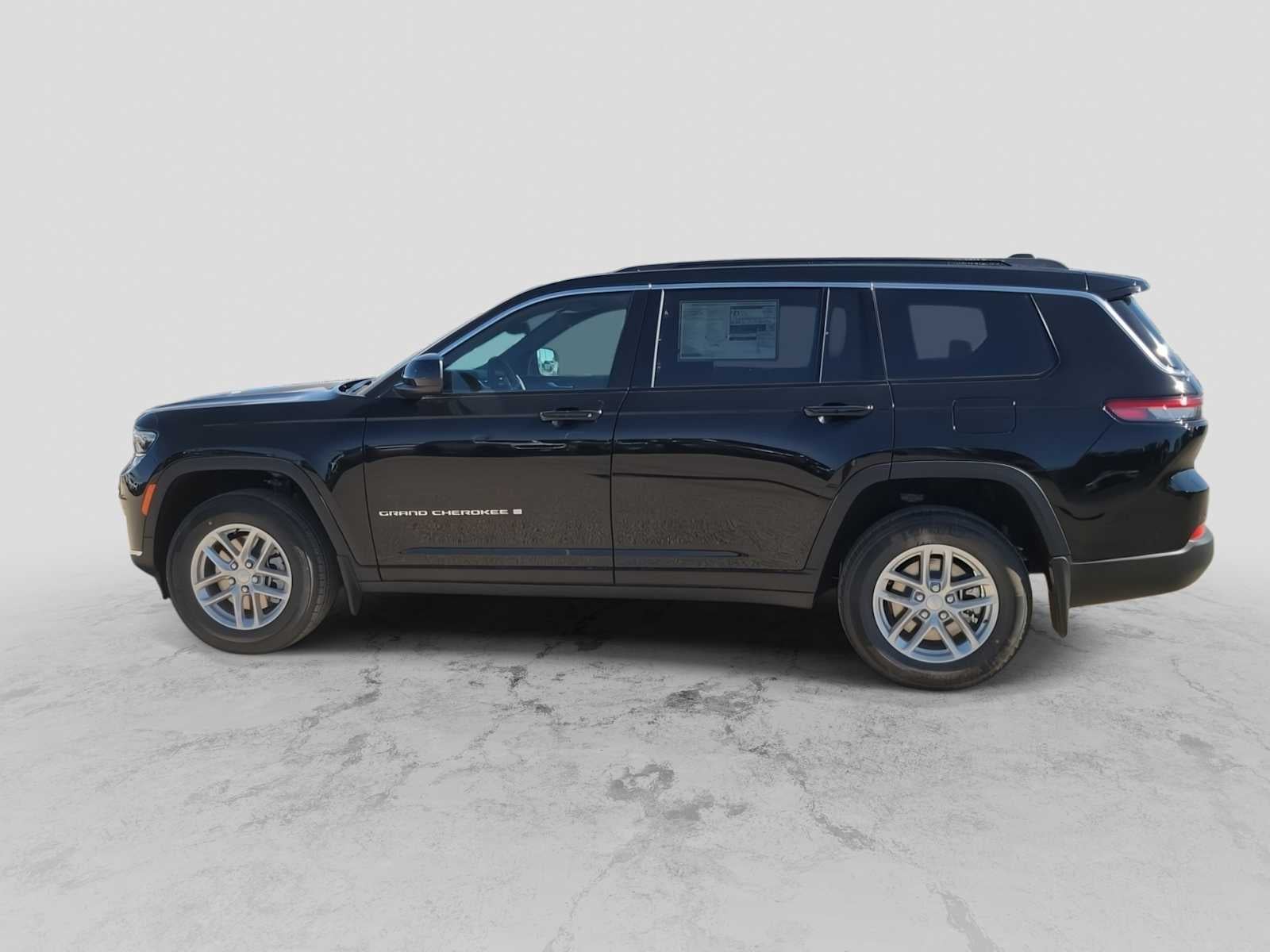 2026 Jeep Grand Cherokee GRAND CHEROKEE L LAREDO X 4X4