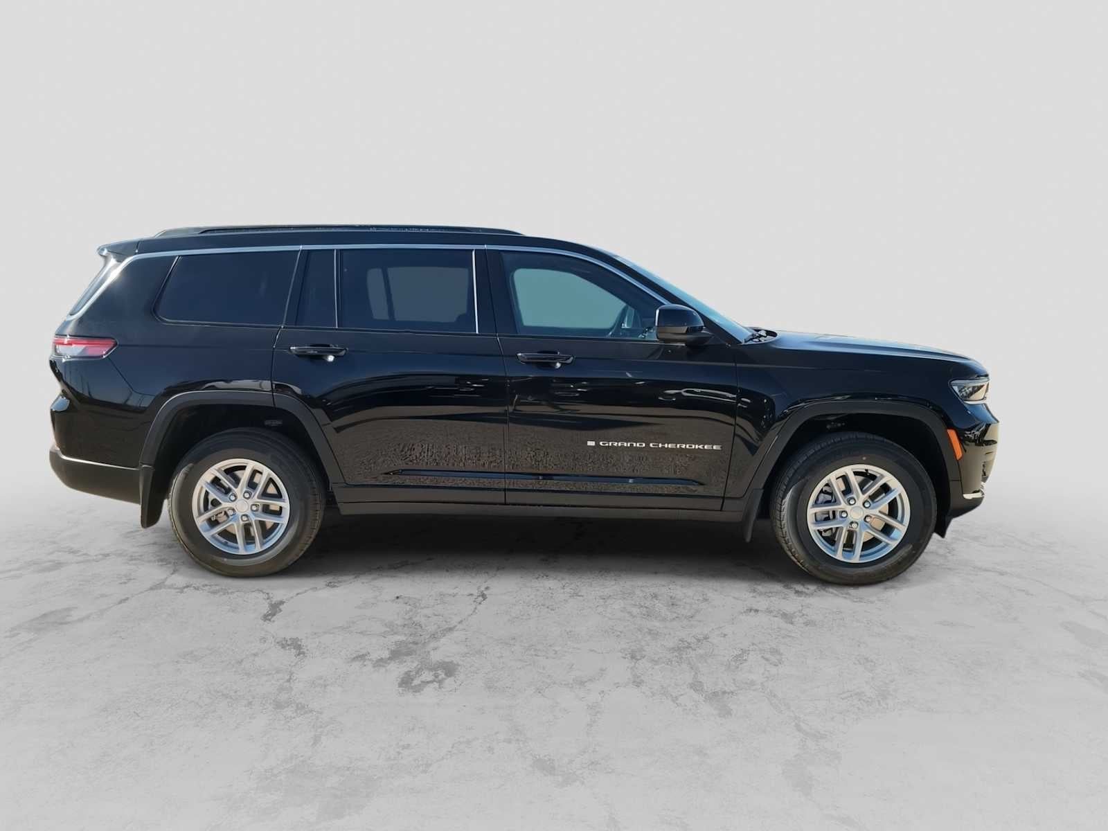 2026 Jeep Grand Cherokee GRAND CHEROKEE L LAREDO X 4X4