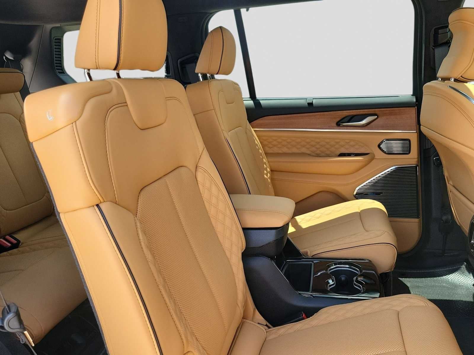 2026 Jeep Grand Cherokee L GRAND CHEROKEE L SUMMIT 4X4