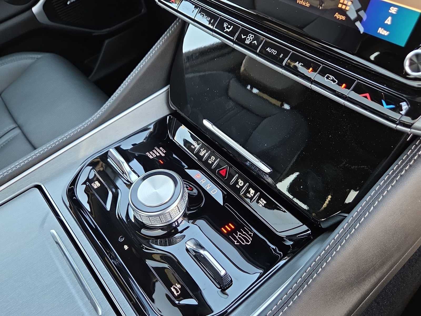 2026 Jeep Grand Wagoneer Upland