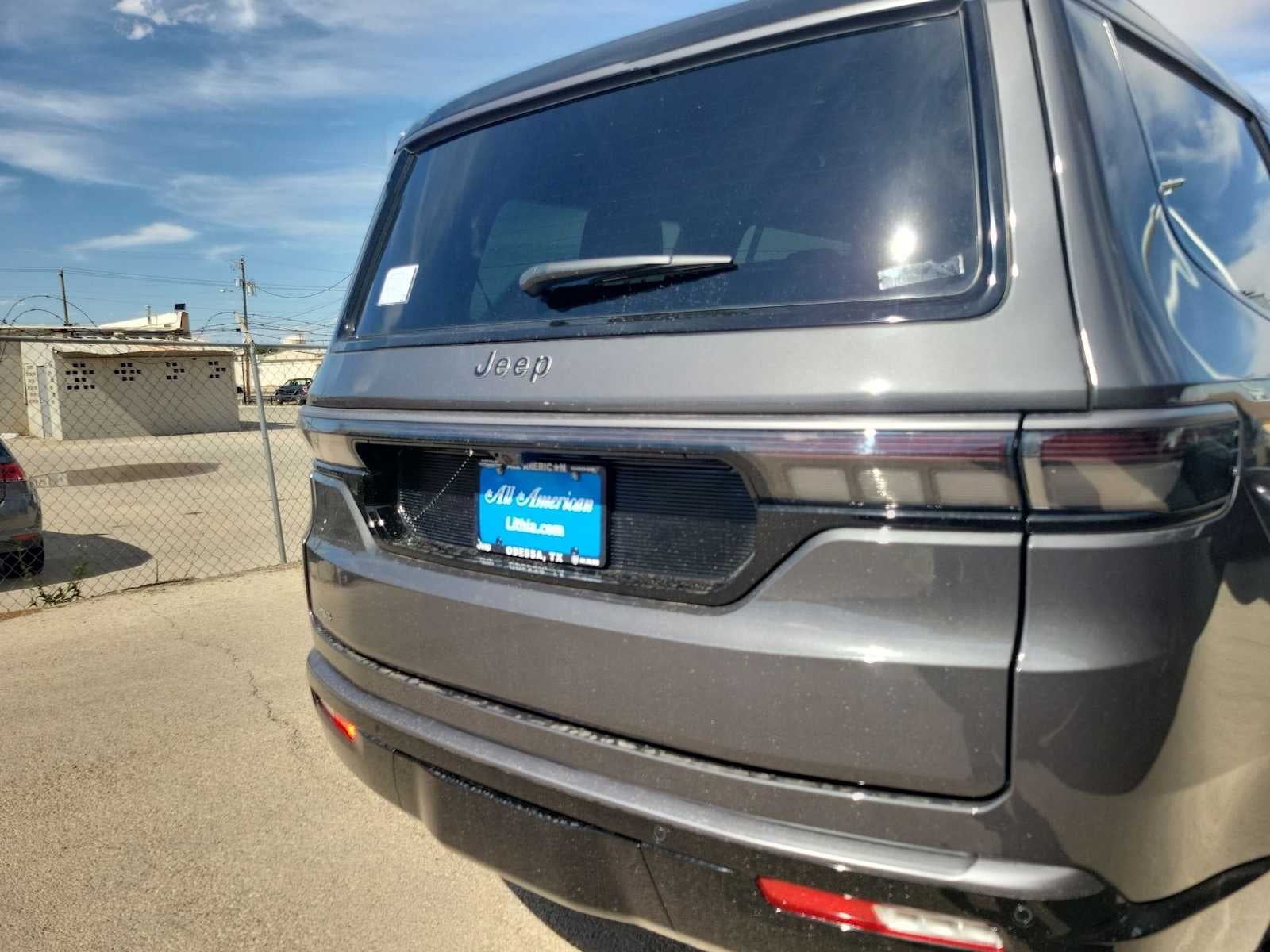 2026 Jeep Grand Wagoneer GRAND WAGONEER UPLAND 4X4