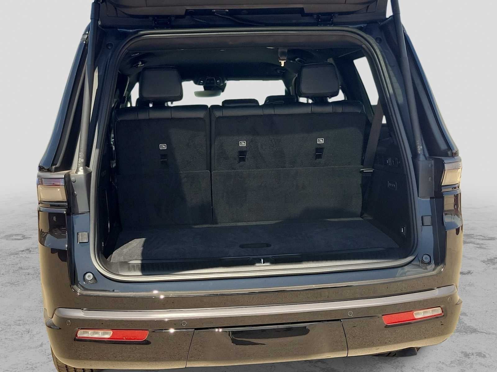 2026 Jeep Grand Wagoneer GRAND WAGONEER LIMITED ALTITUDE 4X4