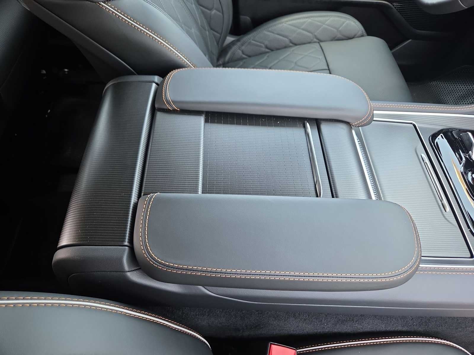 2026 Jeep Grand Wagoneer Summit Reserve