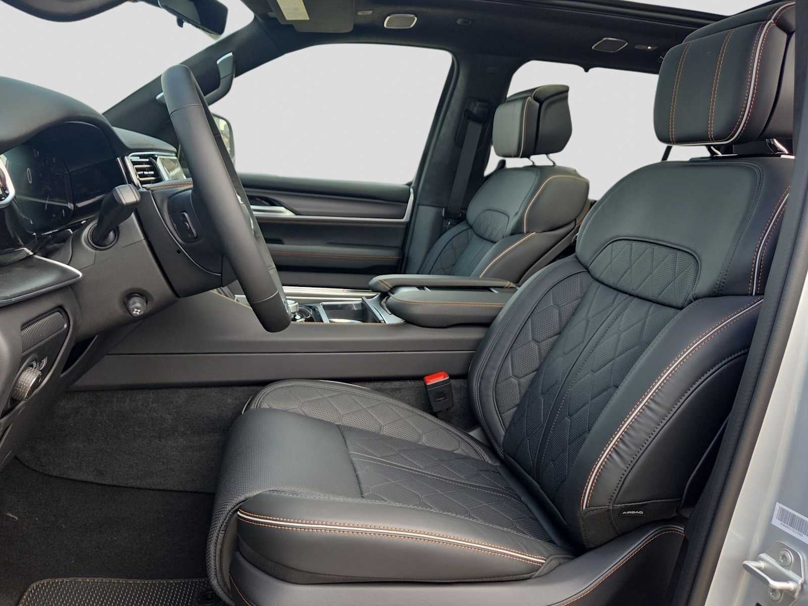 2026 Jeep Grand Wagoneer Summit Reserve