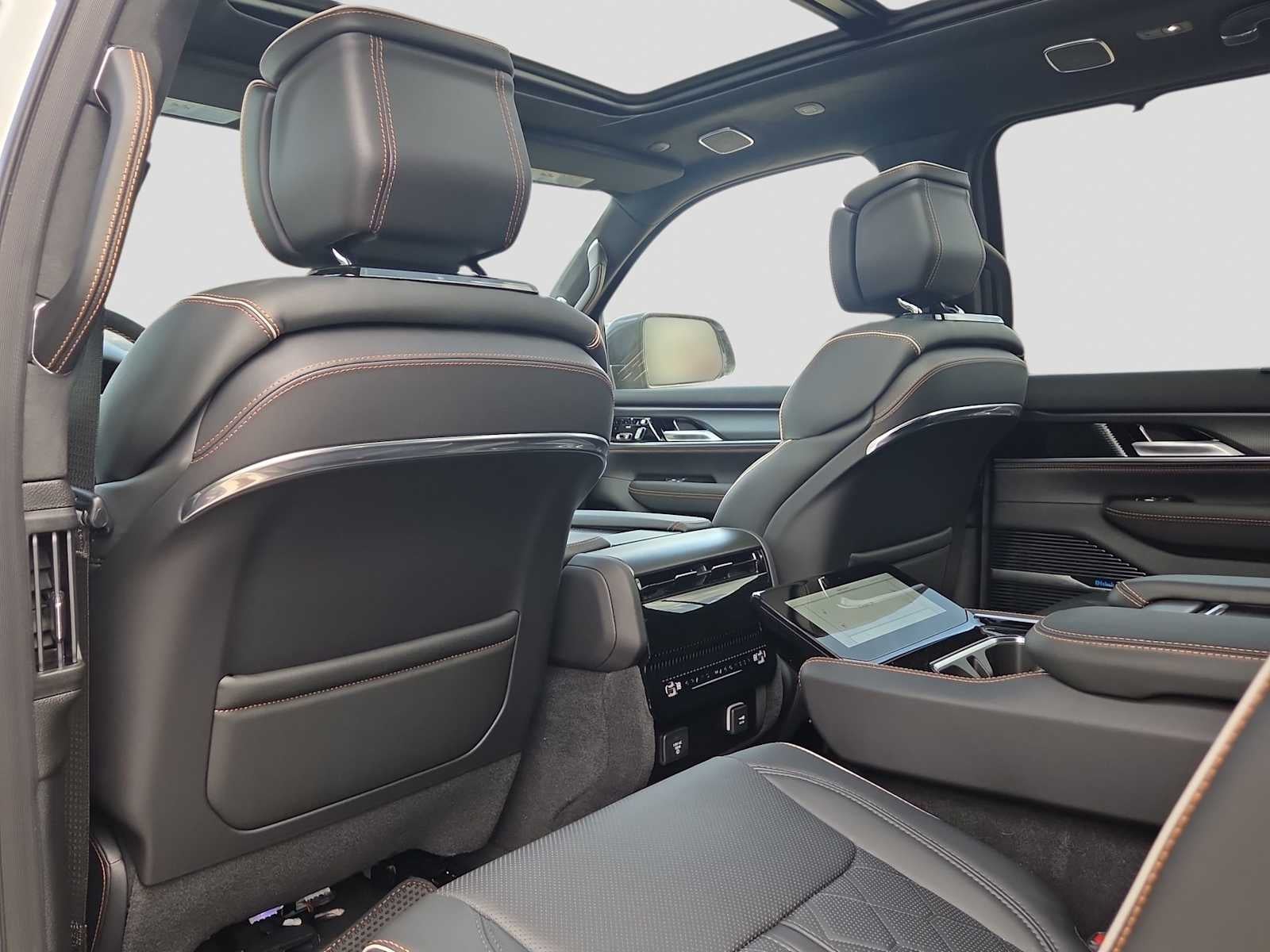 2026 Jeep Grand Wagoneer Summit Reserve