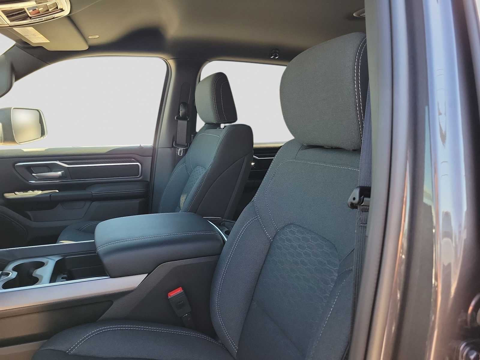 2026 RAM Ram 1500 RAM 1500 LONE STAR CREW CAB 4X2 5'7' BOX