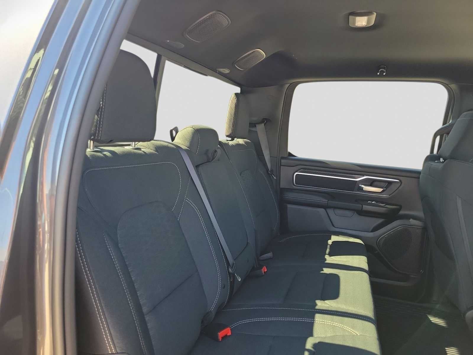 2026 RAM Ram 1500 RAM 1500 LONE STAR CREW CAB 4X2 5'7' BOX