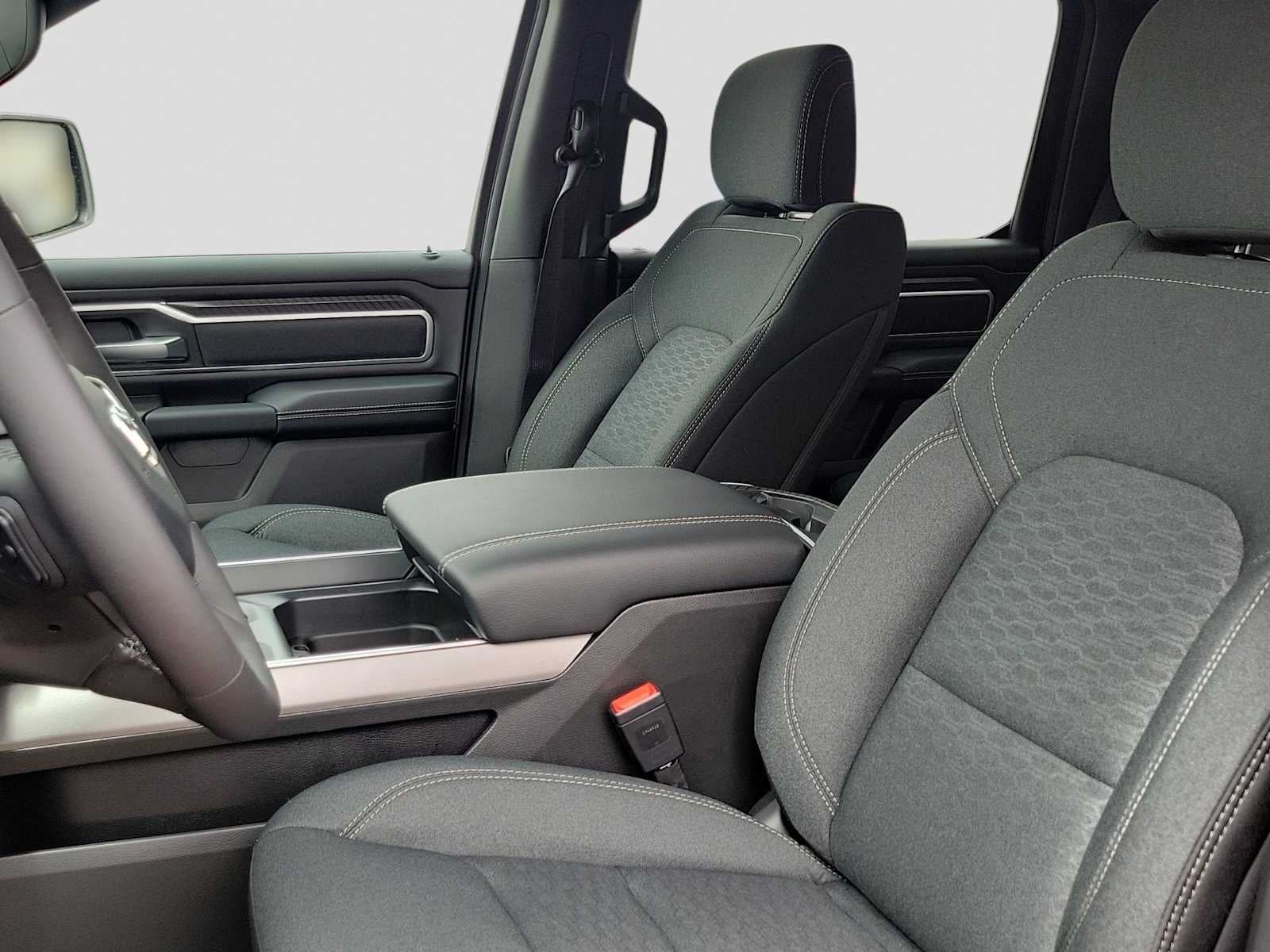 2026 RAM 1500 RAM 1500 LONE STAR CREW CAB 4X2 5'7' BOX
