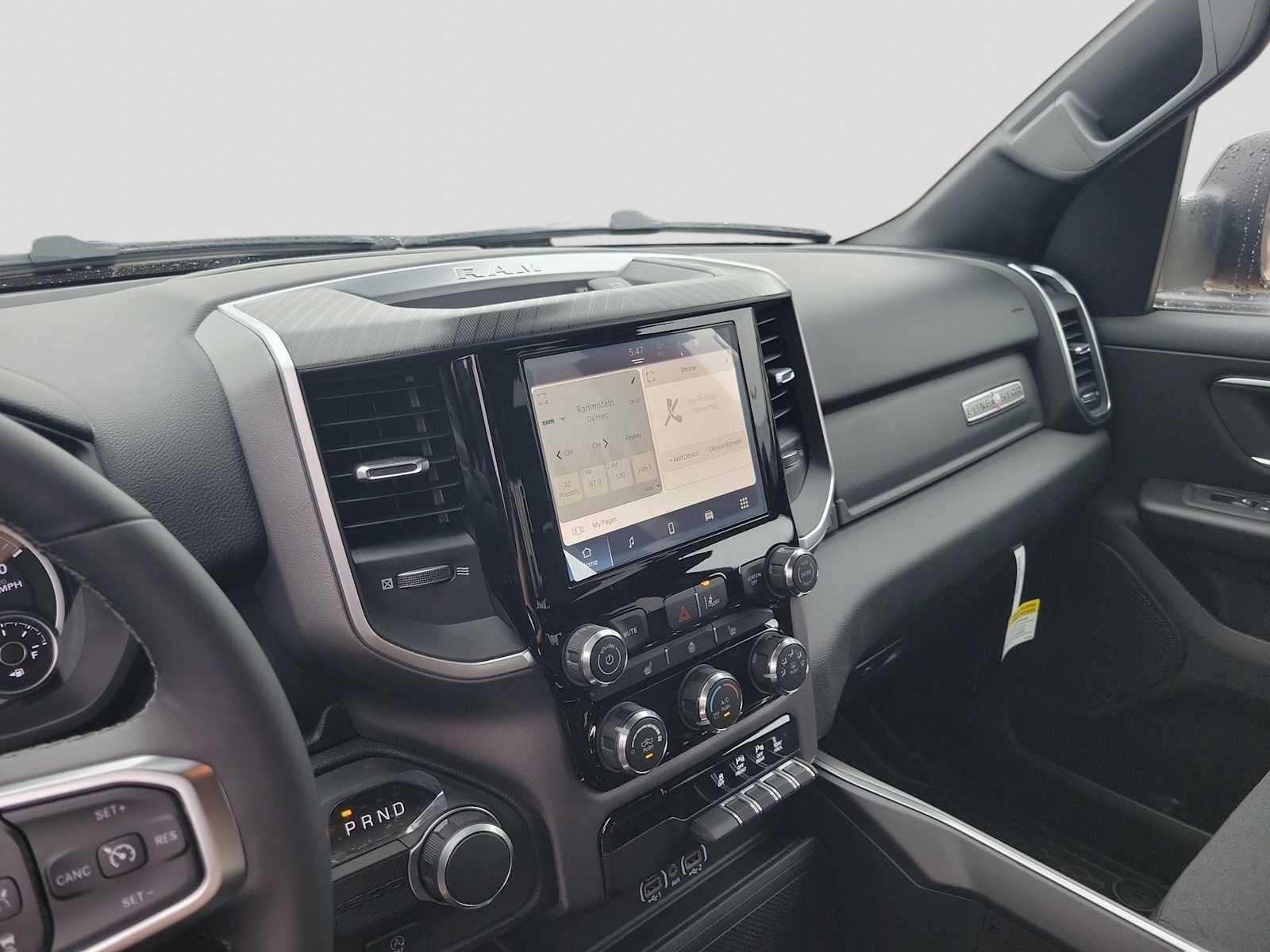 2026 RAM Ram 1500 RAM 1500 LONE STAR CREW CAB 4X2 5'7' BOX