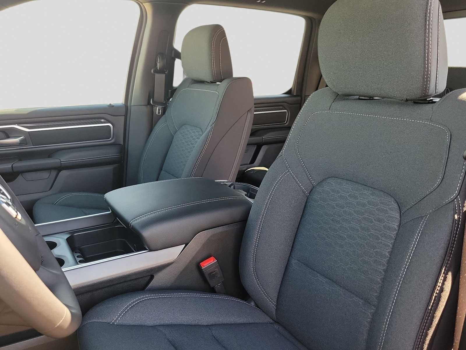2026 RAM 1500 RAM 1500 LONE STAR CREW CAB 4X2 5'7' BOX