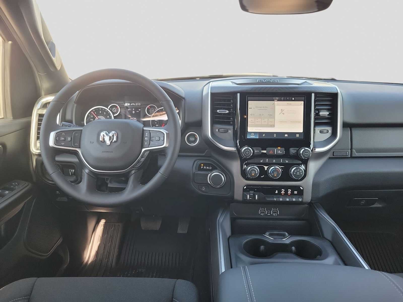 2026 RAM Ram 1500 RAM 1500 LONE STAR CREW CAB 4X2 5'7' BOX