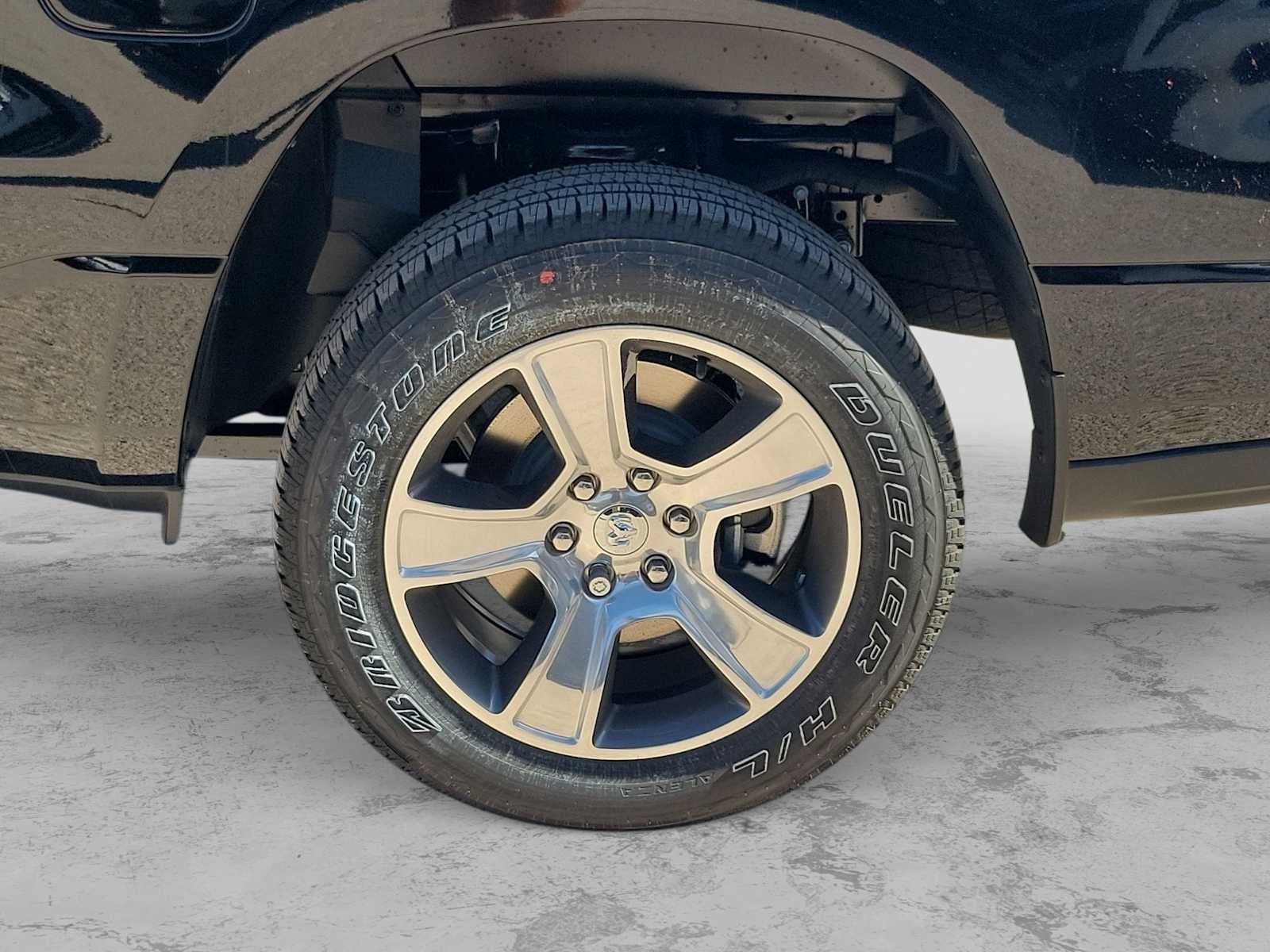 2026 RAM 1500 RAM 1500 EXPRESS CREW CAB 4X2 5'7' BOX