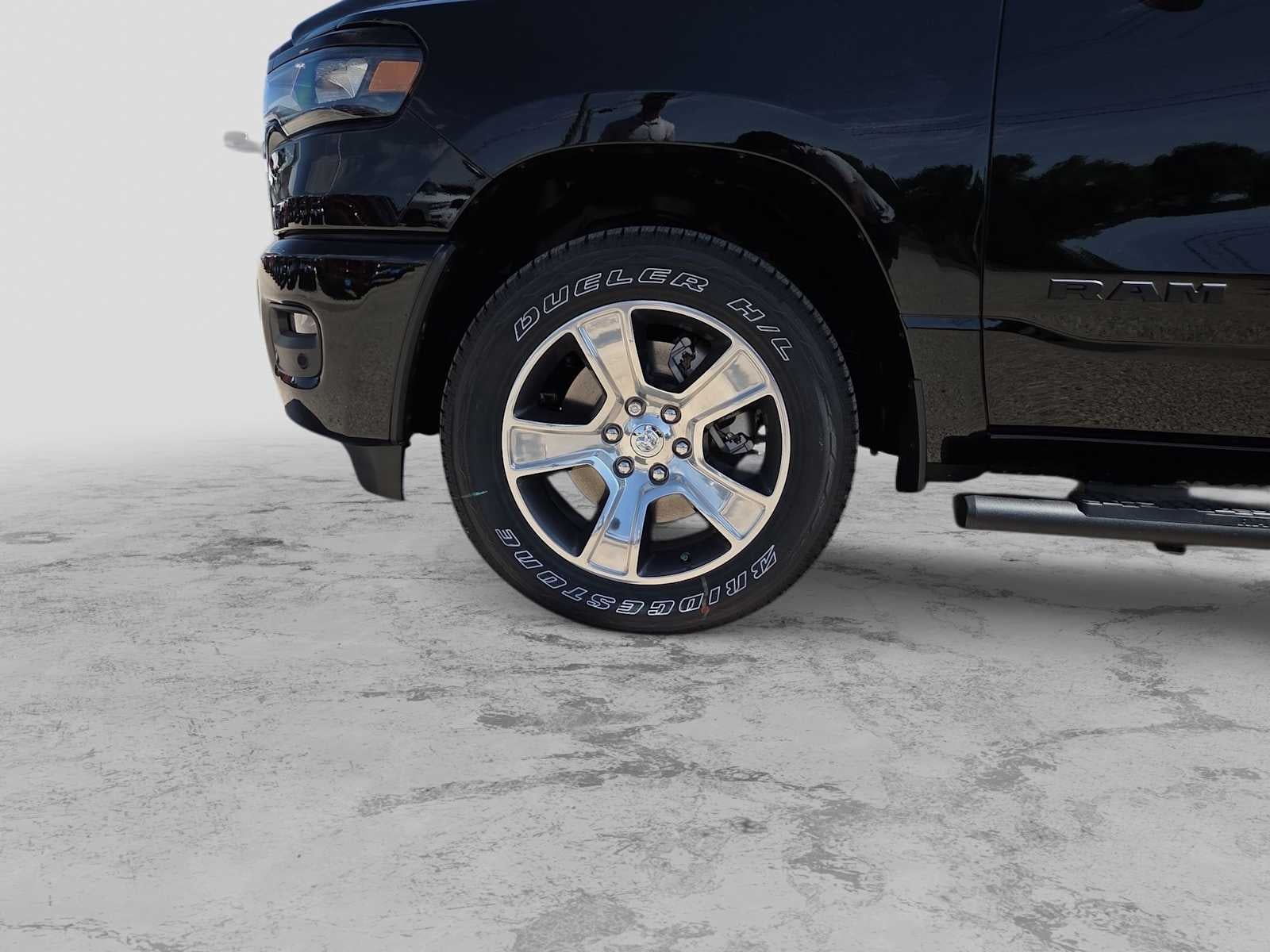 2026 RAM 1500 RAM 1500 EXPRESS CREW CAB 4X2 5'7' BOX