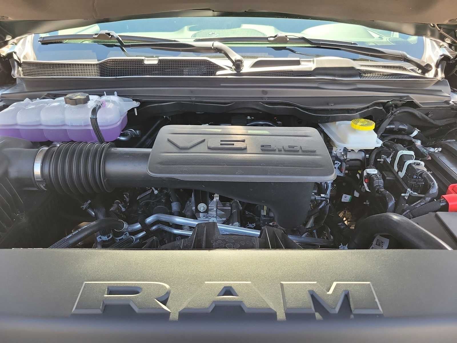 2026 RAM 1500 RAM 1500 LONE STAR CREW CAB 4X4 5'7' BOX