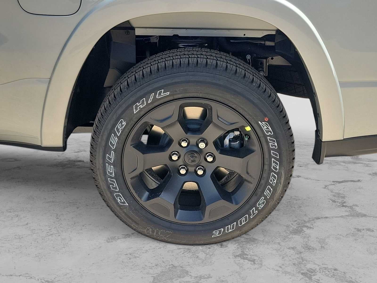 2026 RAM 1500 RAM 1500 LONE STAR CREW CAB 4X4 5'7' BOX