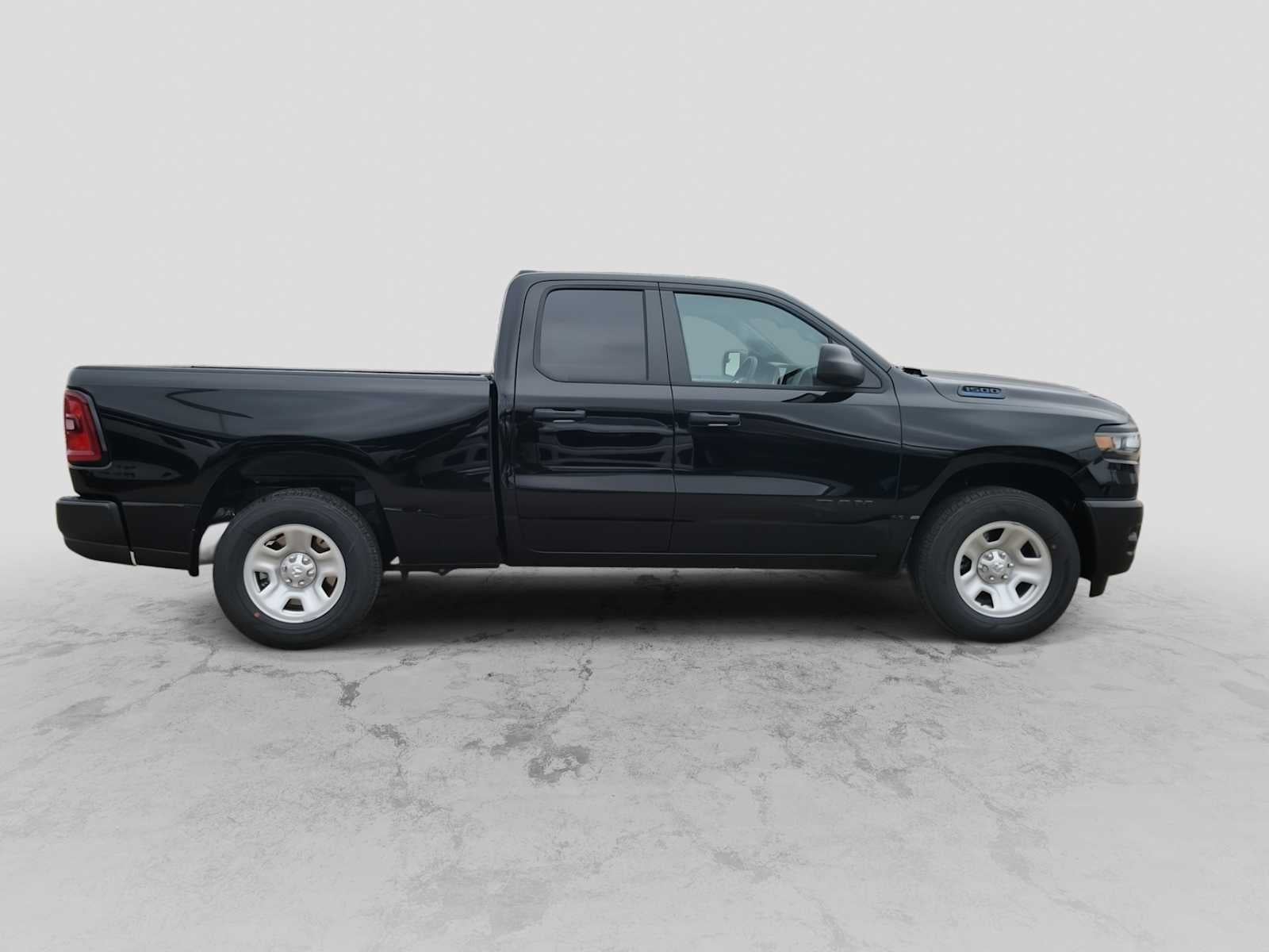 2026 RAM Ram 1500 RAM 1500 TRADESMAN QUAD CAB 4X2 6'4' BOX