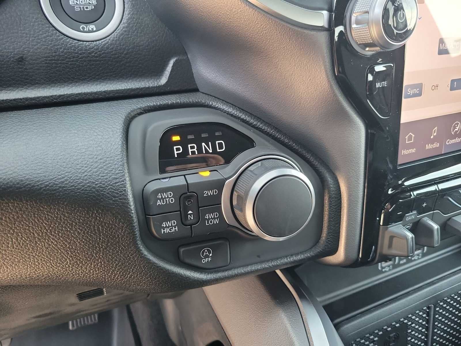 2026 RAM 1500 RAM 1500 LONE STAR CREW CAB 4X4 5'7' BOX