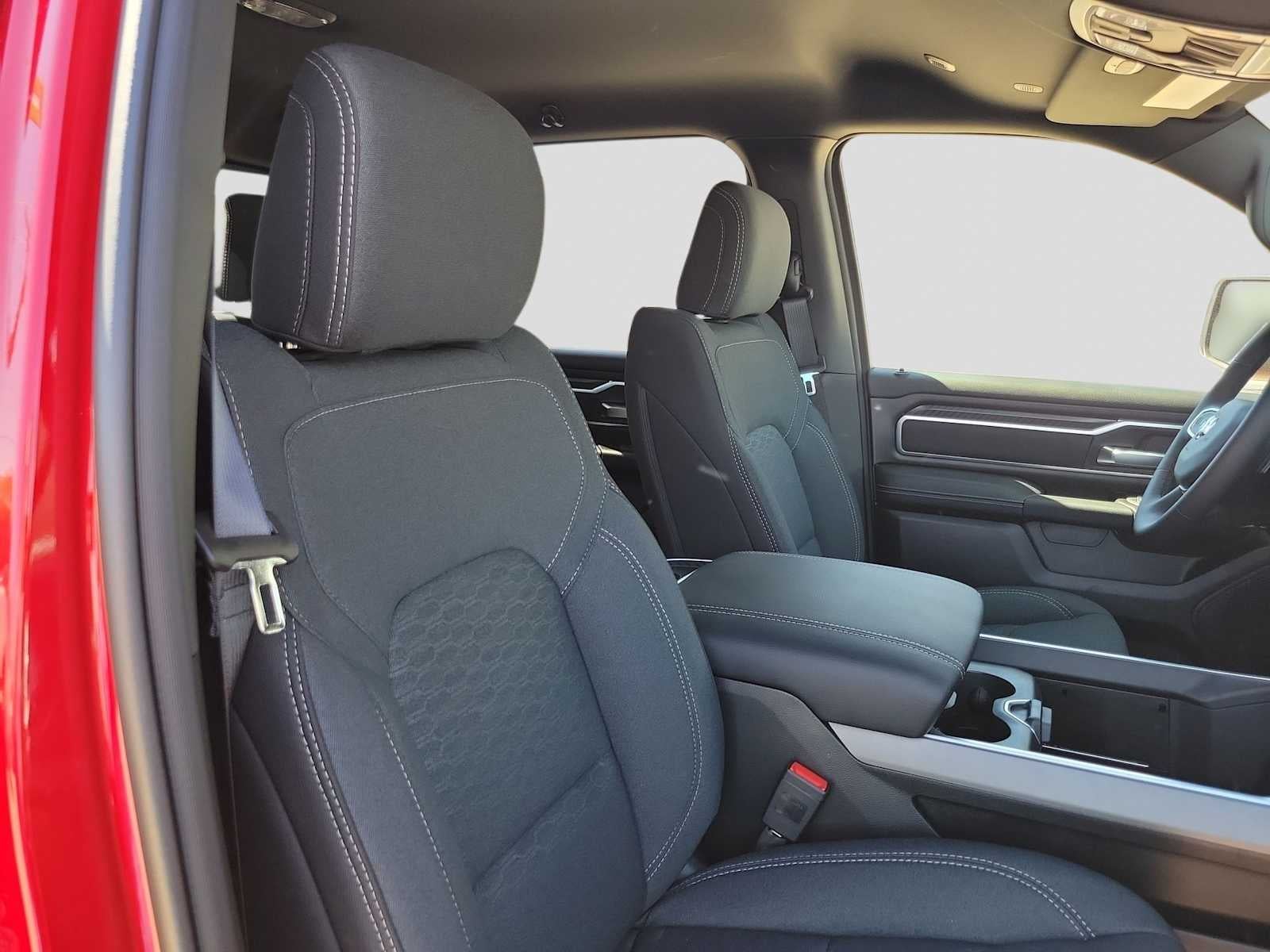 2026 RAM Ram 1500 RAM 1500 LONE STAR CREW CAB 4X4 5'7' BOX