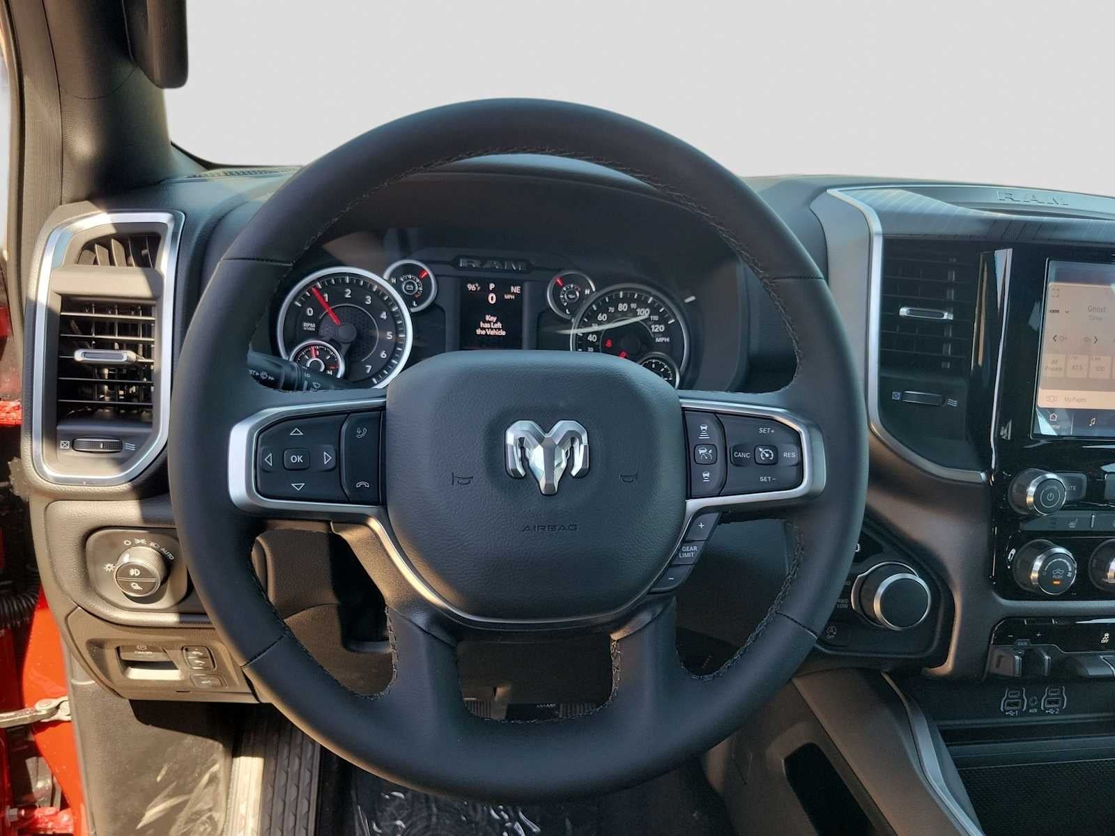 2026 RAM Ram 1500 RAM 1500 LONE STAR CREW CAB 4X4 5'7' BOX