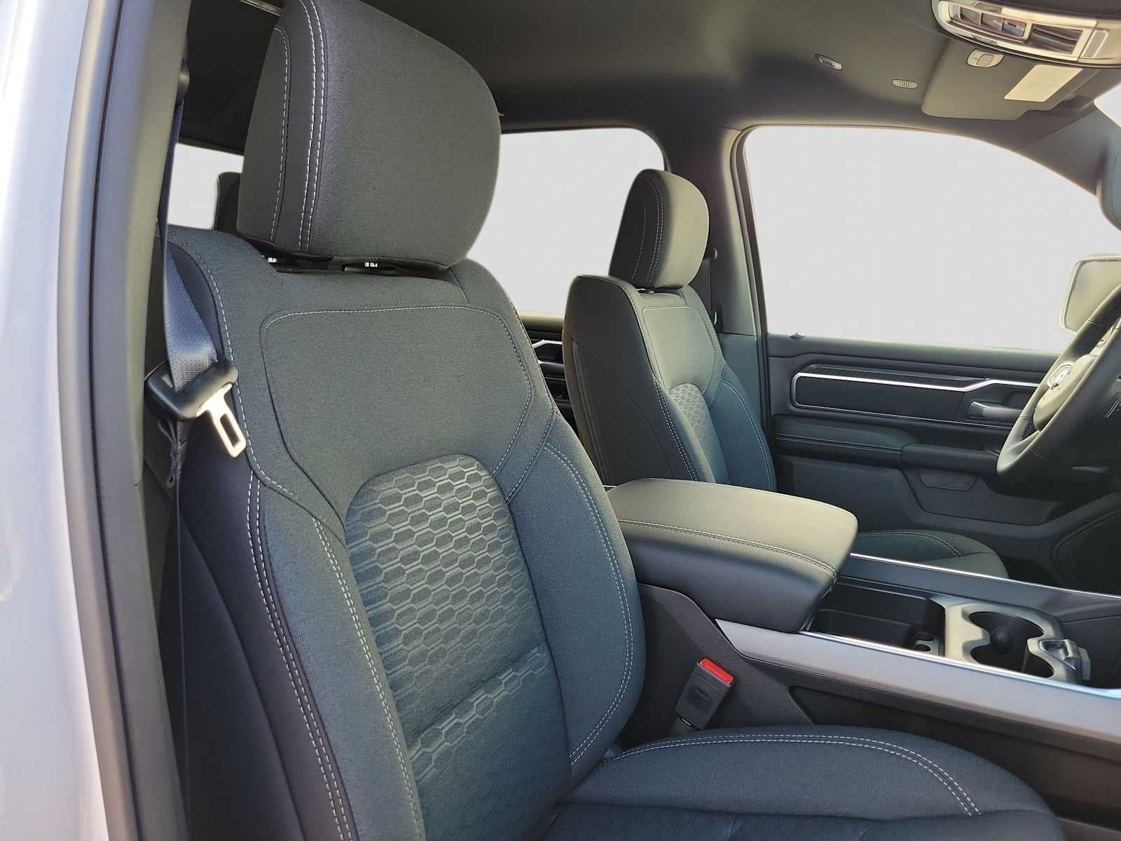 2026 RAM 1500 RAM 1500 LONE STAR CREW CAB 4X4 5'7' BOX