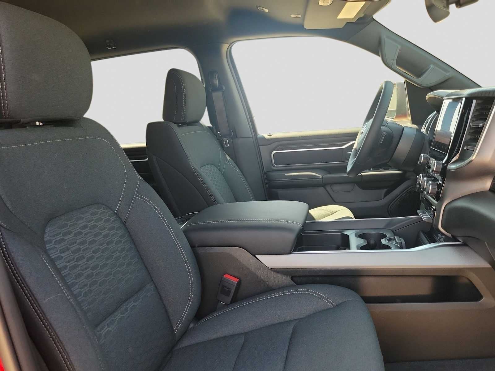 2026 RAM 1500 RAM 1500 LONE STAR CREW CAB 4X4 5'7' BOX