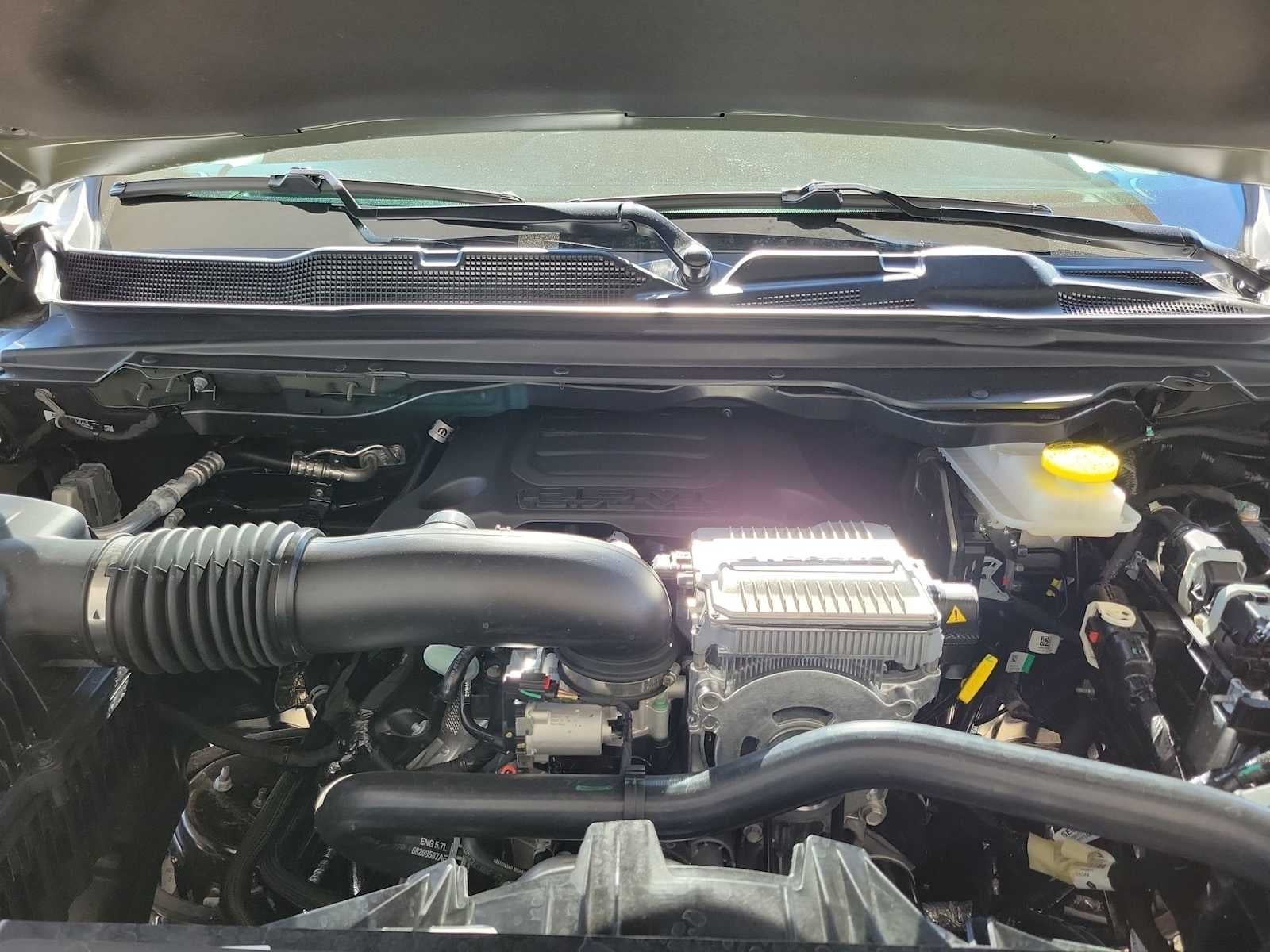 2026 RAM 1500 RAM 1500 LONE STAR CREW CAB 4X4 5'7' BOX