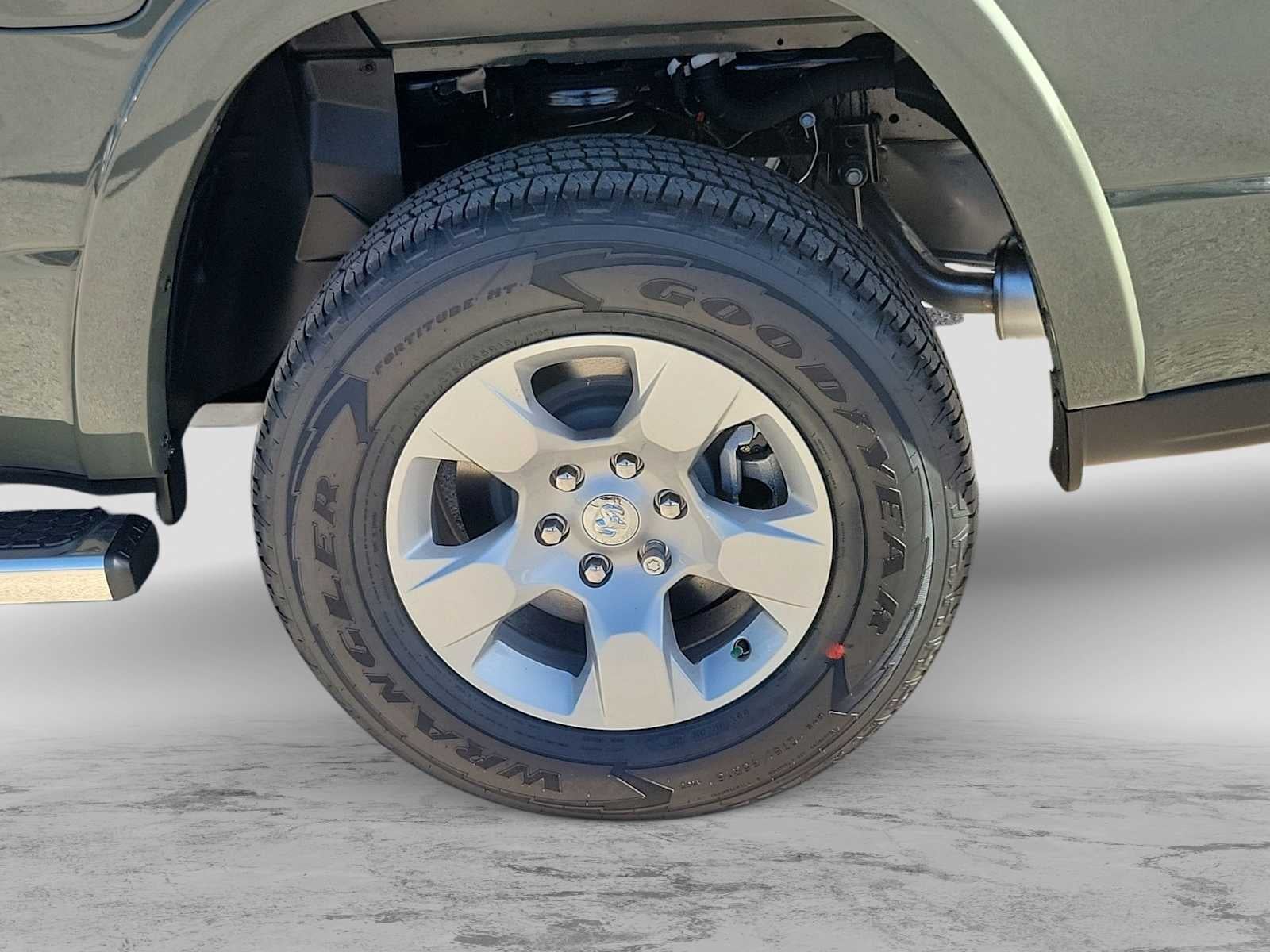 2026 RAM 1500 RAM 1500 LONE STAR CREW CAB 4X4 5'7' BOX